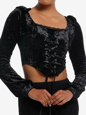 Hot Topic Cosmic Aura Black Velvet Lace-Up Crop Long-Sleeve Top Plus Size